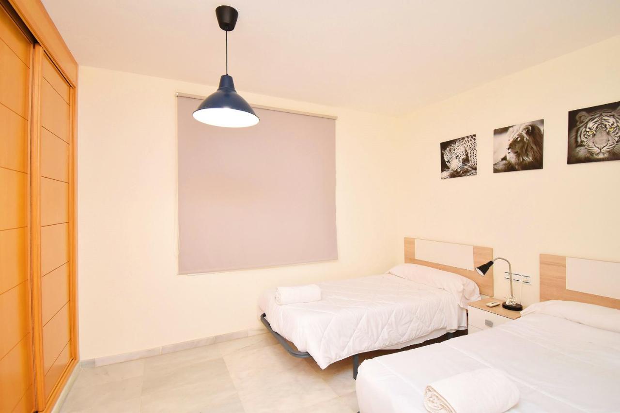 Expoholidays - Apartamentos Puerto Almerimar Ngoại thất bức ảnh