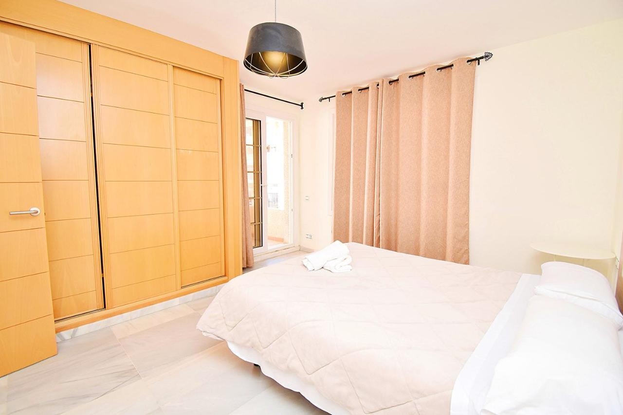 Expoholidays - Apartamentos Puerto Almerimar Ngoại thất bức ảnh